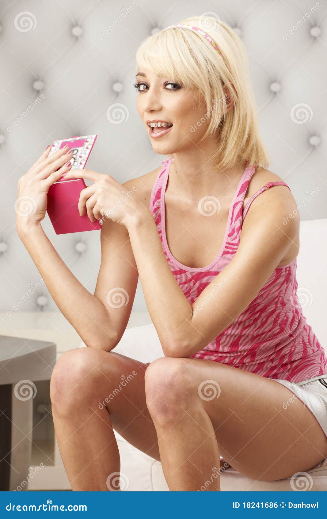 Gratis Blonde Gratis Blonde