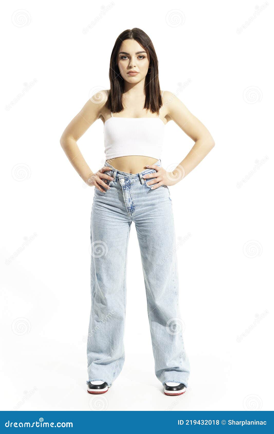 Women jeans model posing hi-res stock photography and images - Page 3 -  Alamy