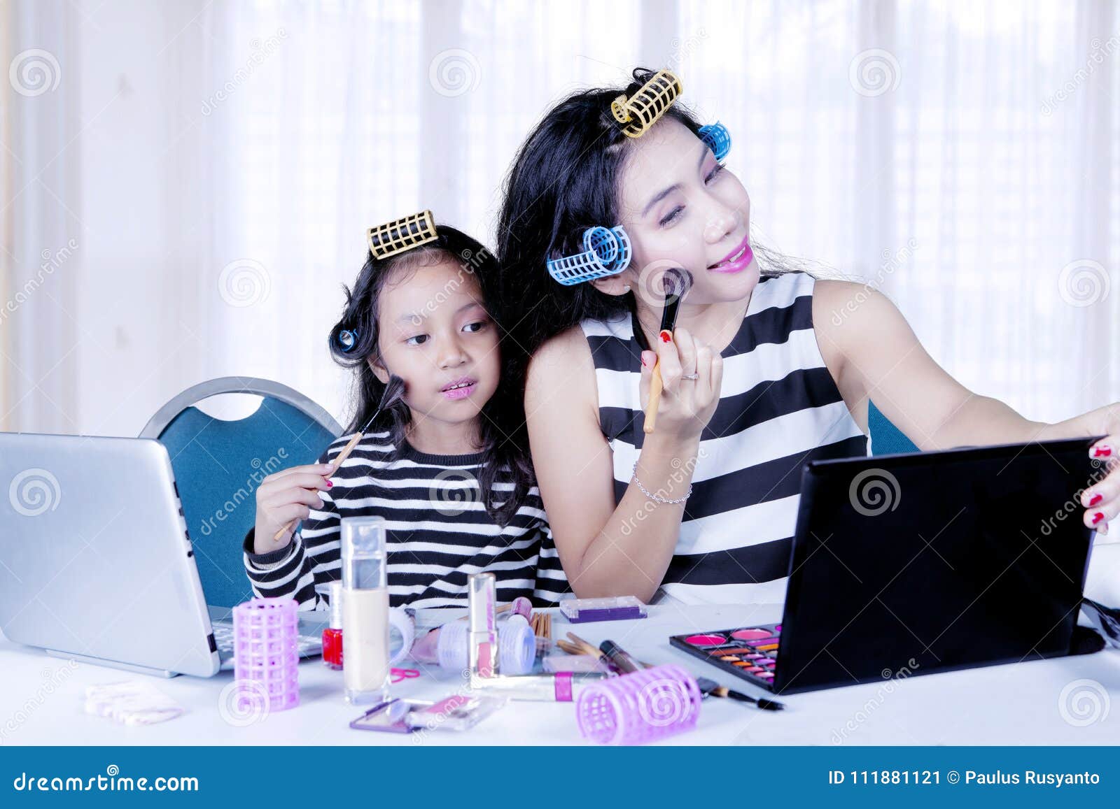 Cute Daughter And Mother With Hair Curl Learn Makeup Tutorial On