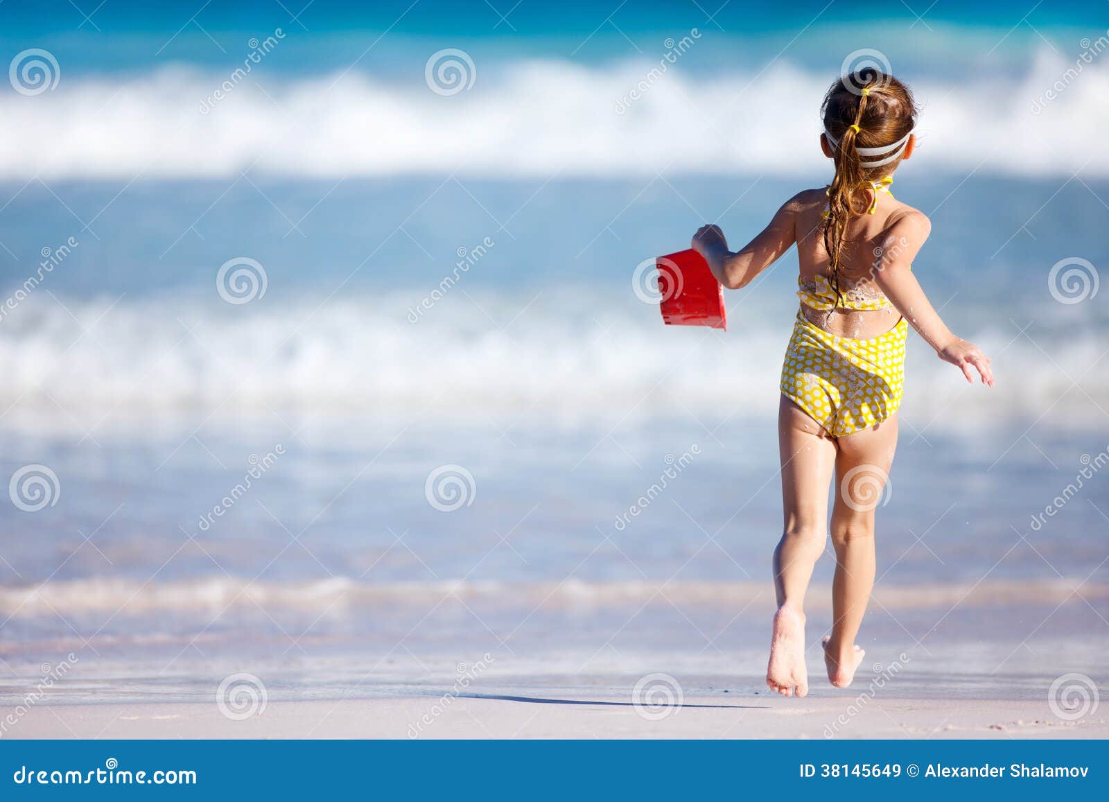 Cute little girl at beach stock image. Image of girl - 38145649