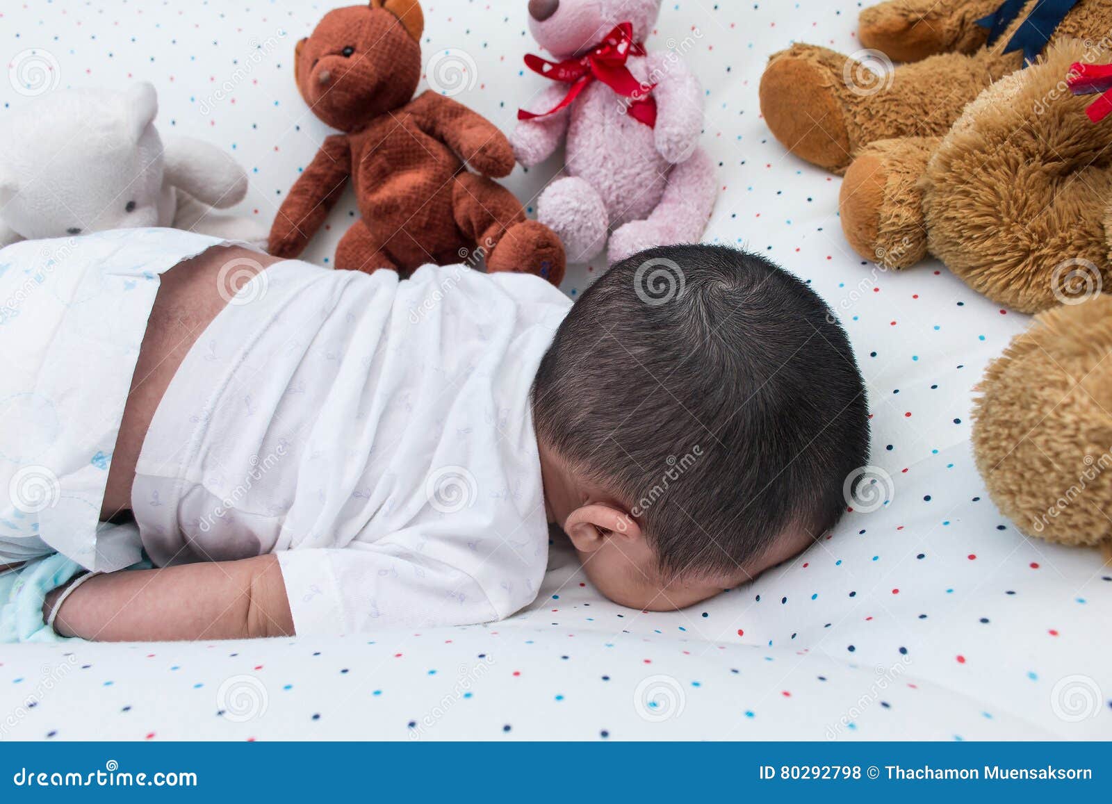Cute newborn sleeping stock photo. Image of baby, healthy 80292798