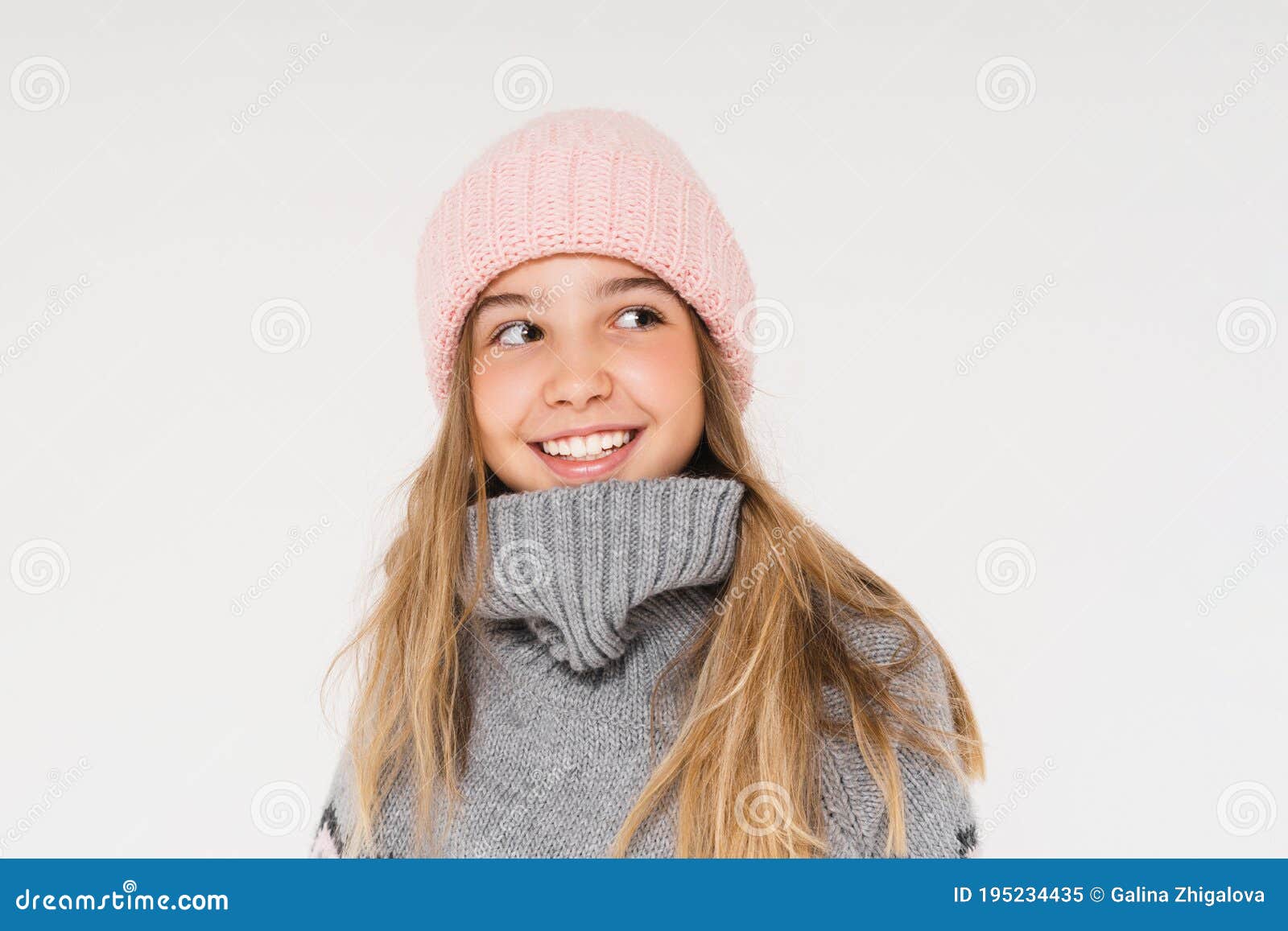 Cute Smiling Teenage Girl in Pink Knitted Hat and Cozy Gray Poncho ...