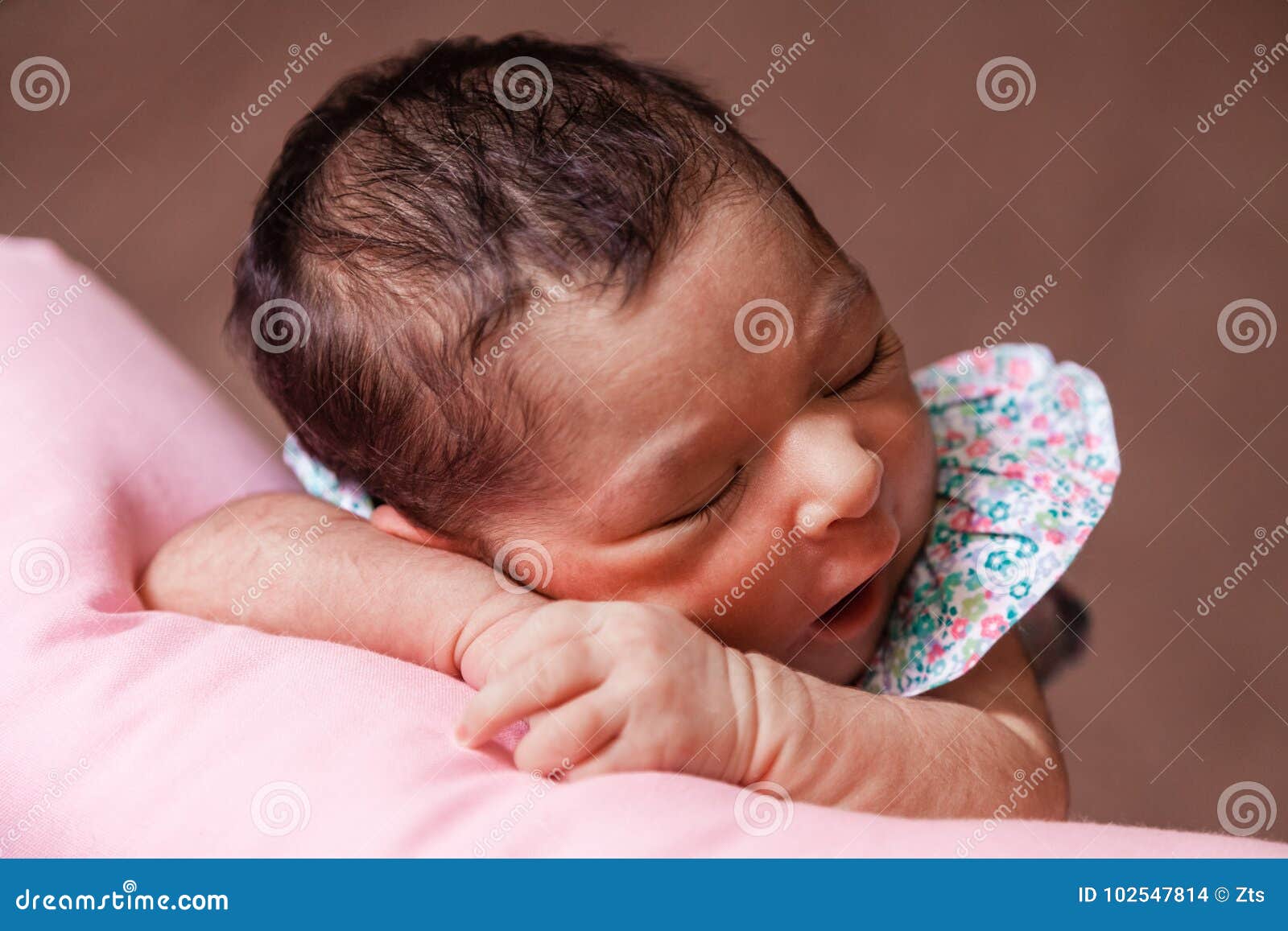sleepless 2 week old baby sleepless 2 week old baby