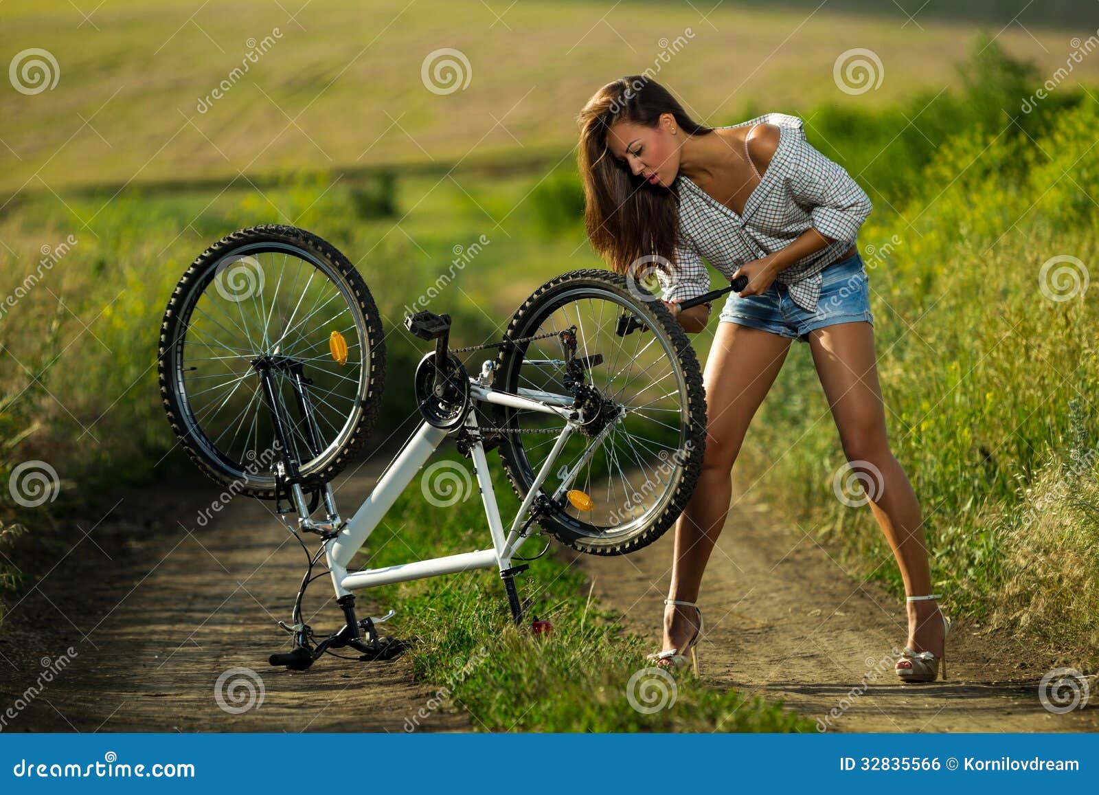 Cycliste Sexy Photo Stock Image Du Amusement Plat Cycle 32835566