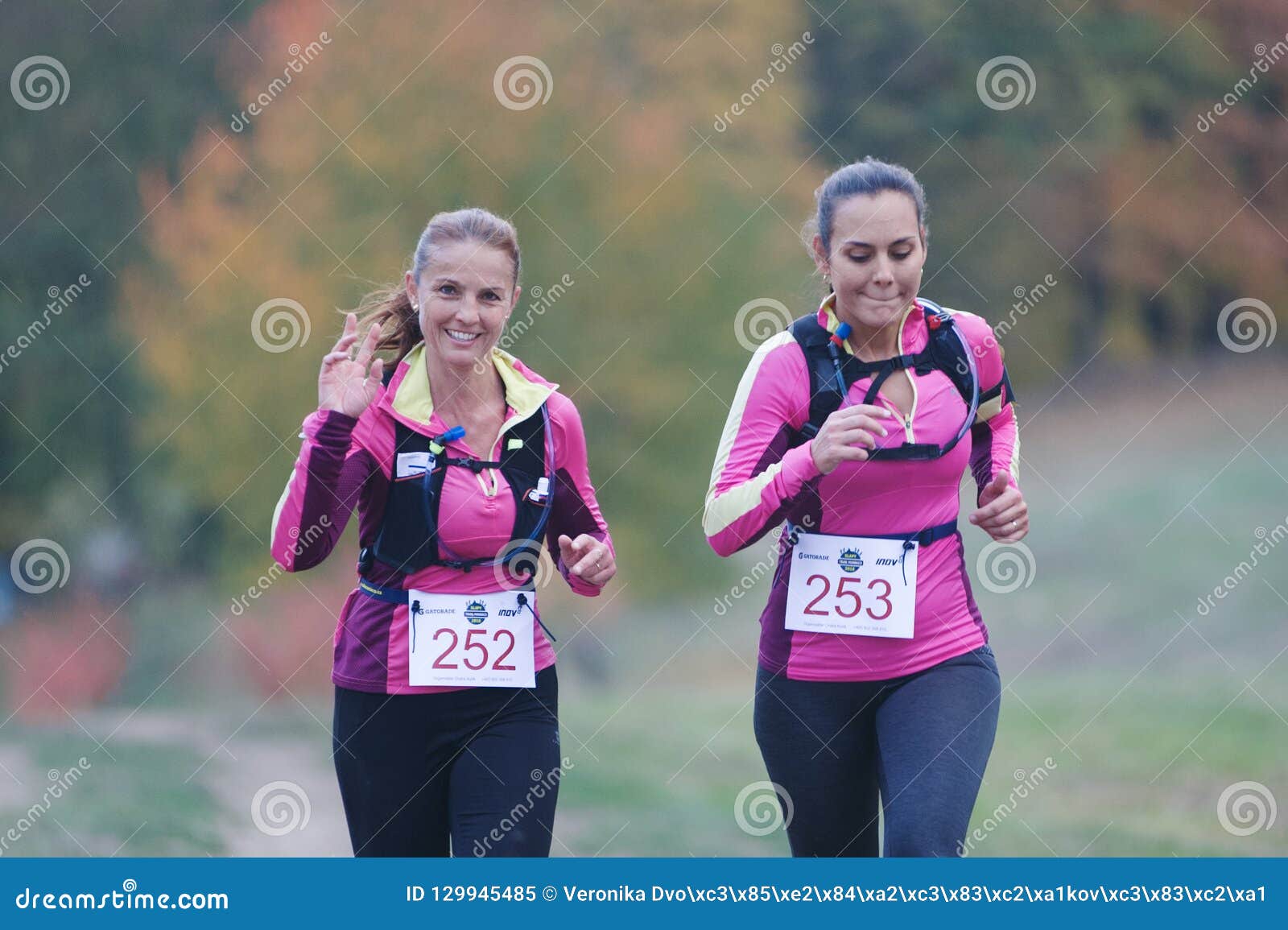 21,100+ Women Trail Running Stock Photos, Pictures & Royalty-Free Images -  iStock