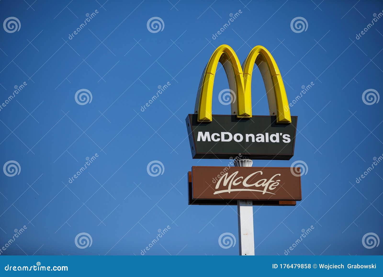 439 Mcdonalds Happy Meal Stock Photos - Free & Royalty-Free Stock Photos  from Dreamstime