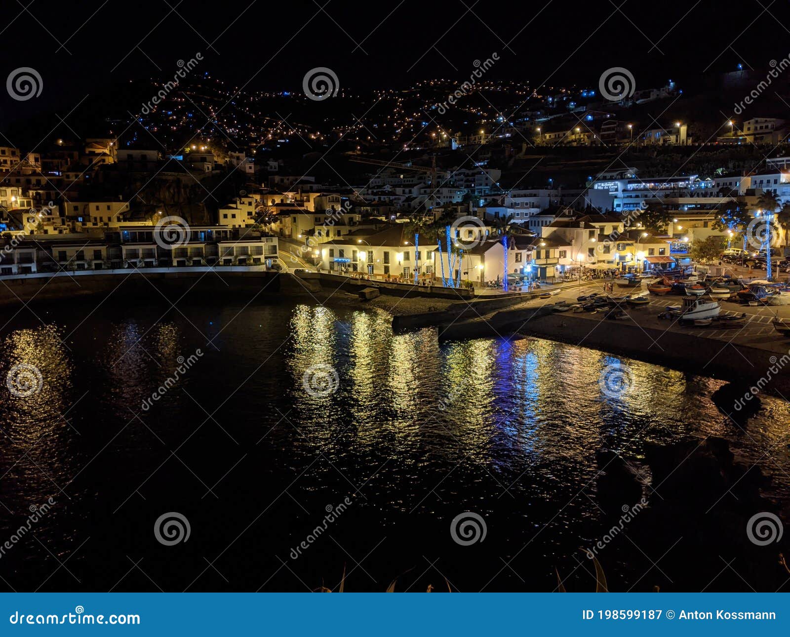 cÃÂ¡mara de lobos, madeira, night time image