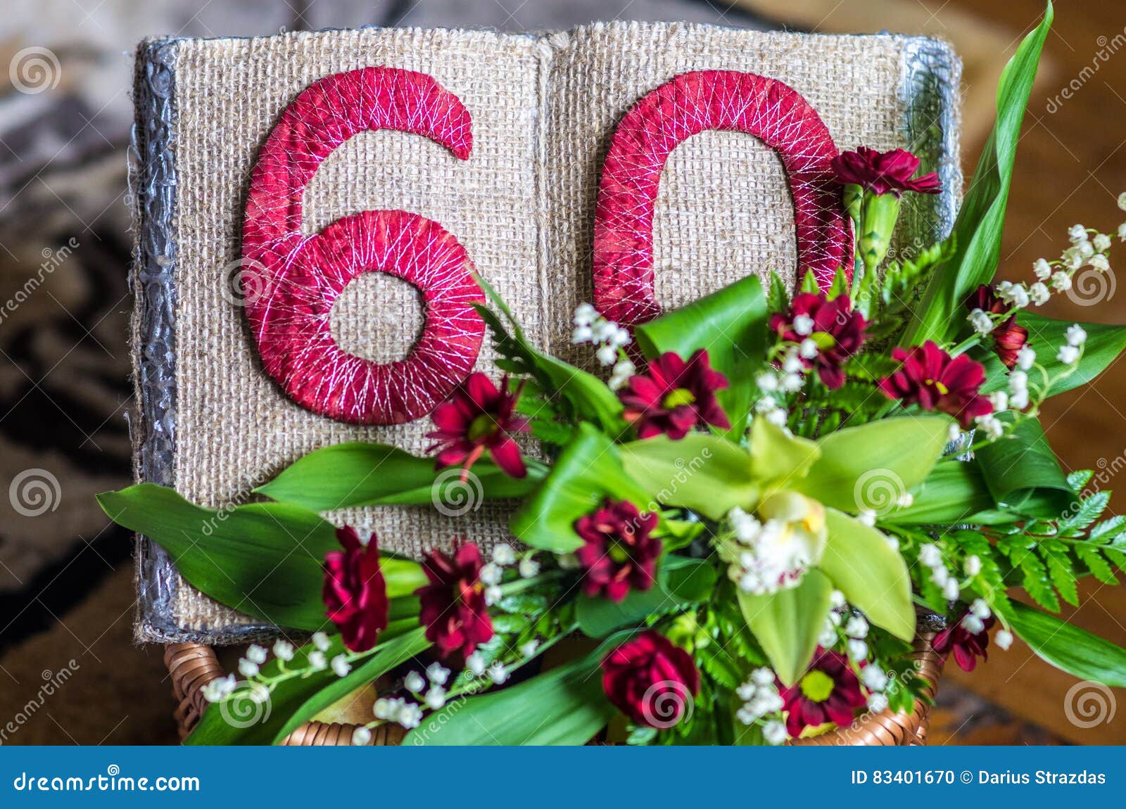 Decoration D Anniversaire De 60 Ans Photo Stock Image Du Livre Centrale