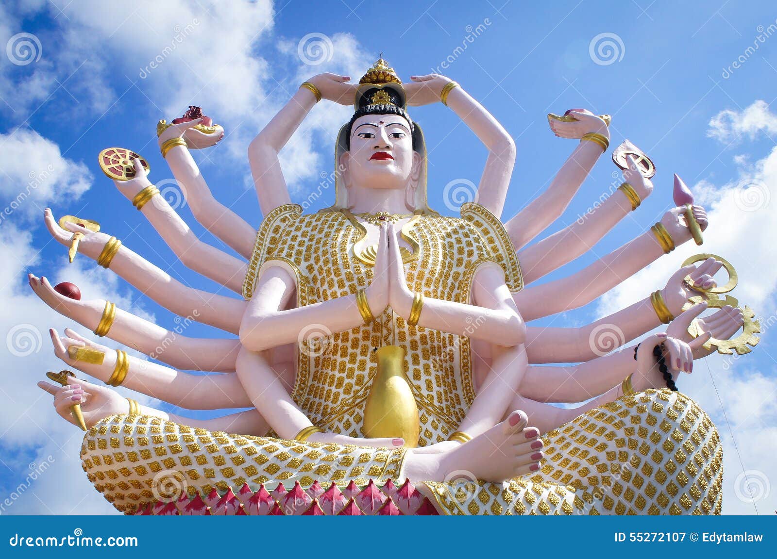 Déesse Bouddhiste De Bras De Guanyin 18 Dans Un Temple En Thaïlande Image  stock - Image du bras, repère: 55272107