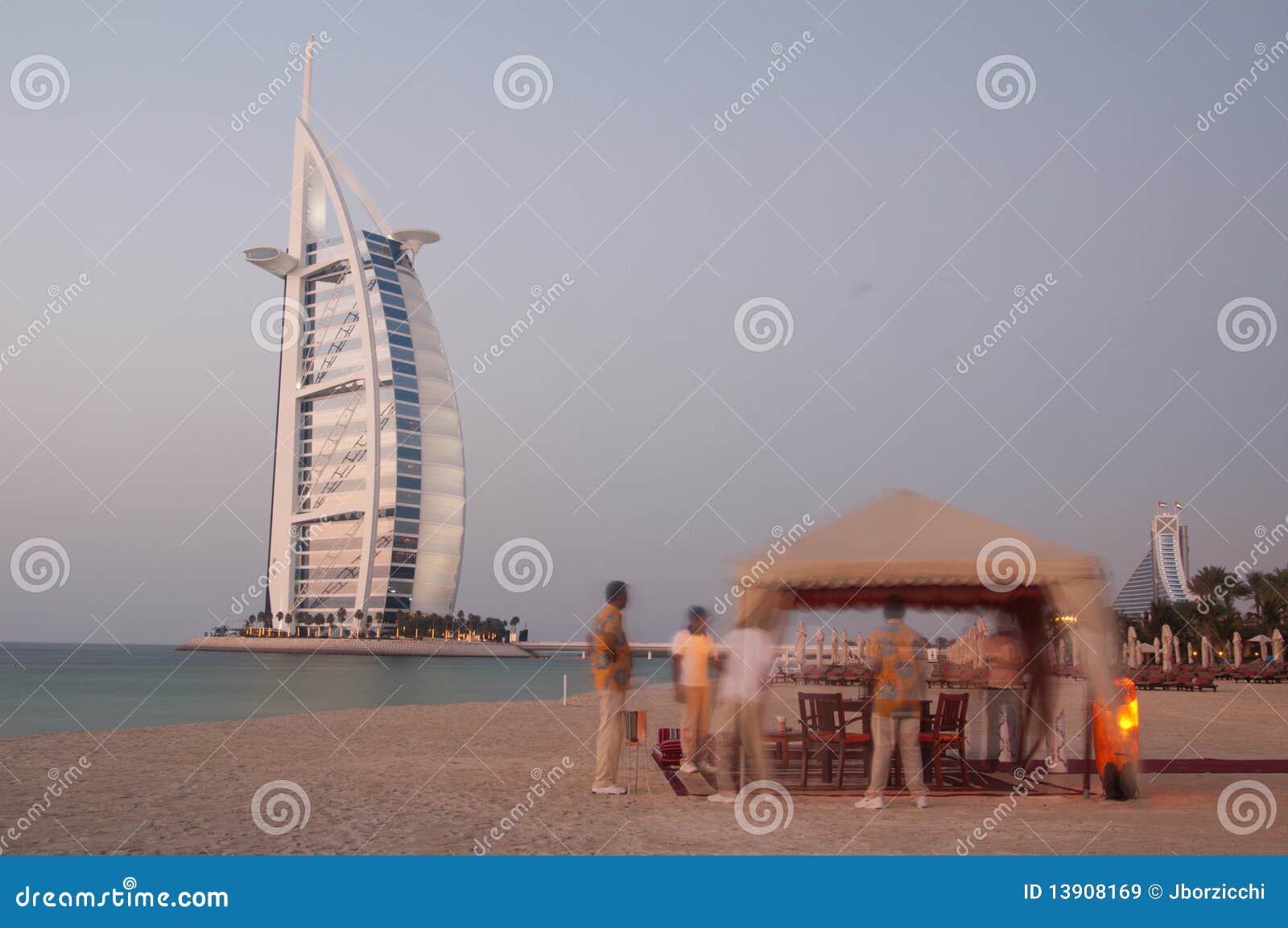 Dîner Romantique Dans La Plage De Dubaï Image Stock Image
