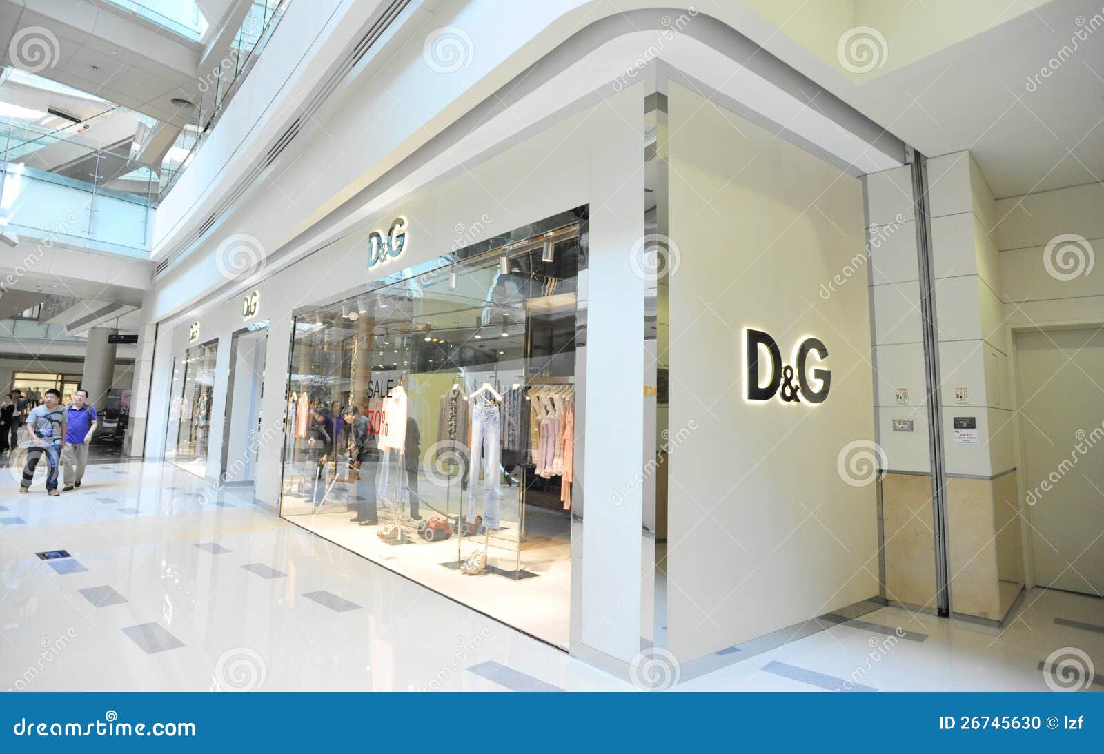 D&G shop editorial image. Image of store, commercial 26745630