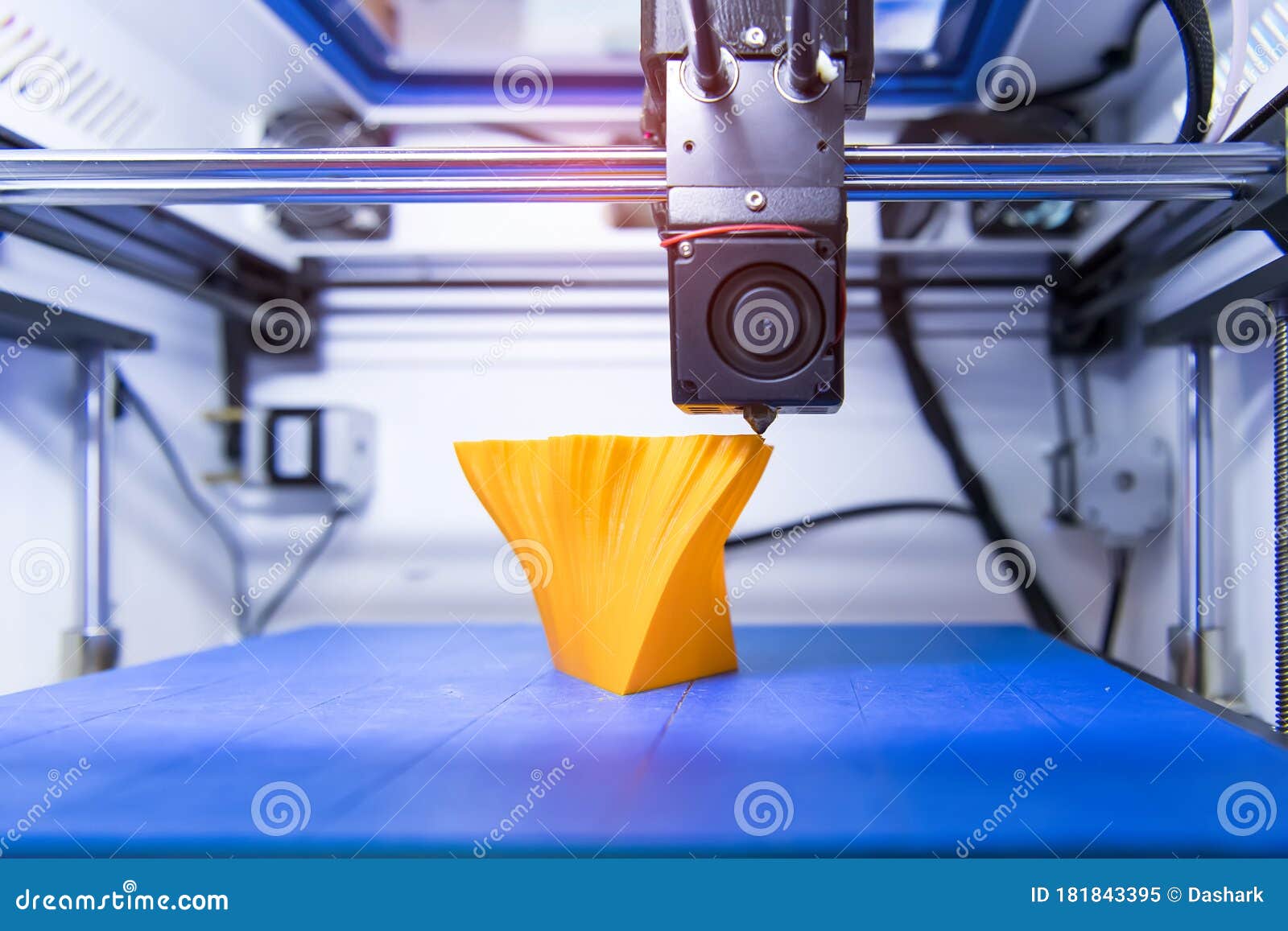 3d printer or additive manufacturing