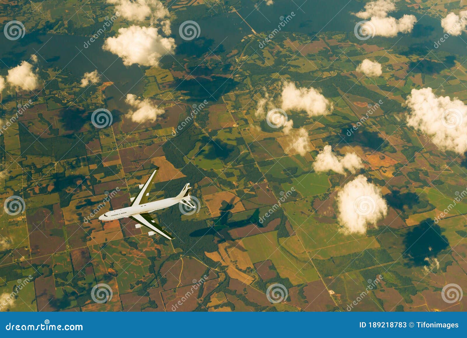 an airpline on flight over the land