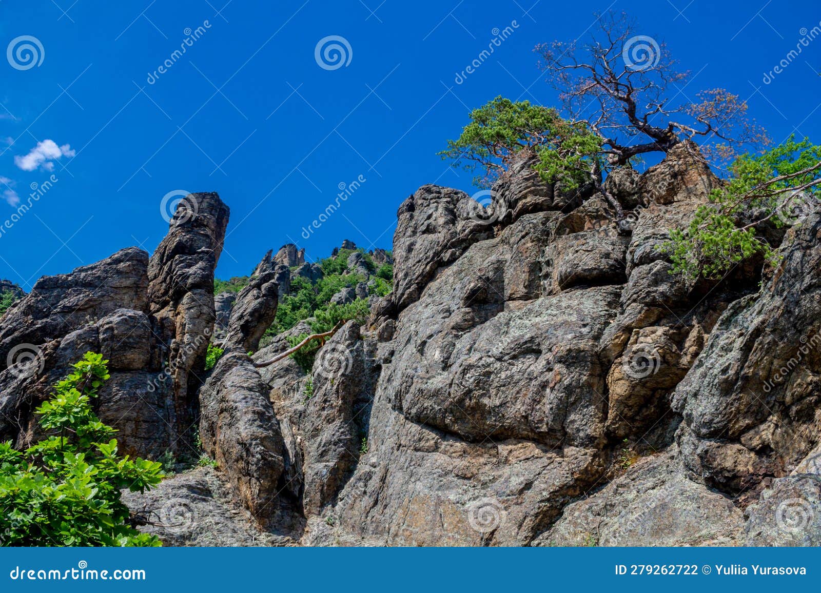dÃ¼rnstein rock in wachau valley