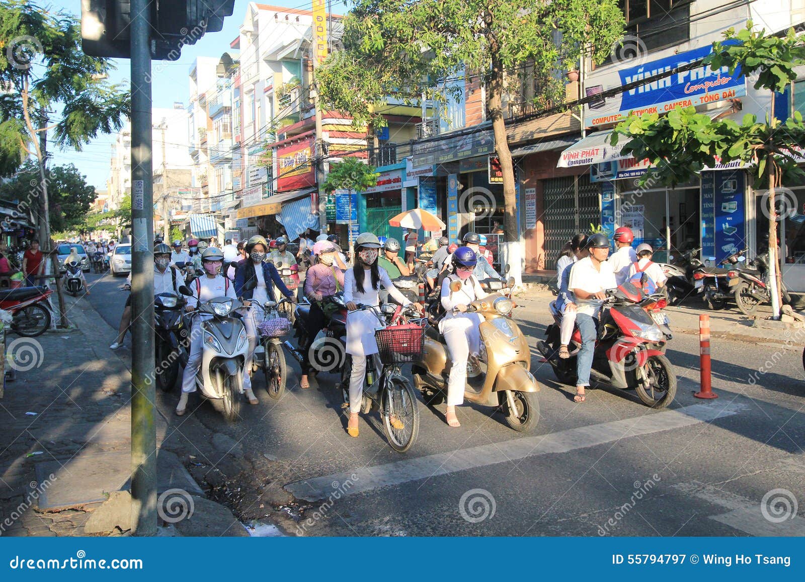 Da Nang Street View in Vietnam Editorial Photography - Image of