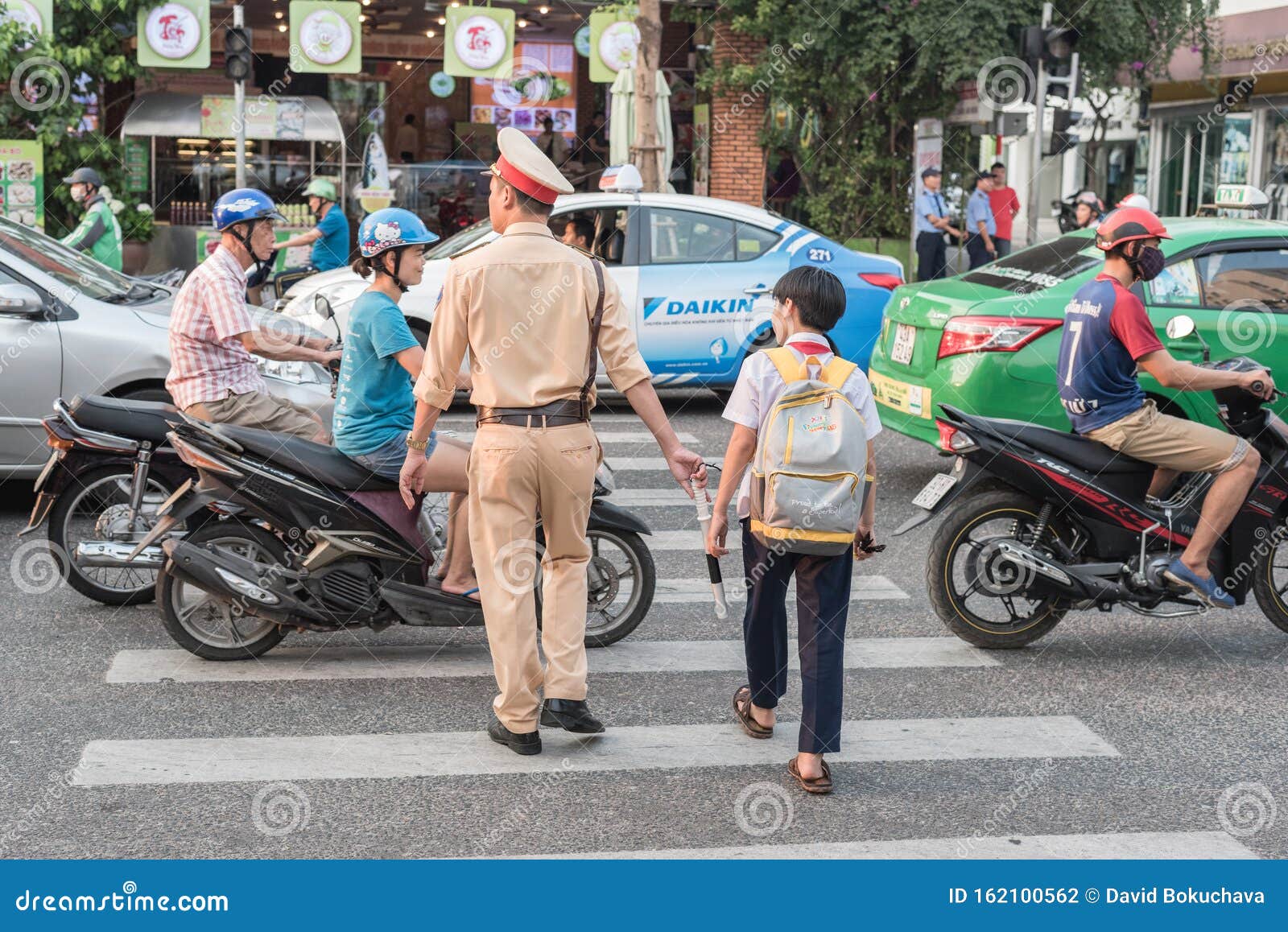 How to Cross Vietnam's Chaotic Streets Safely