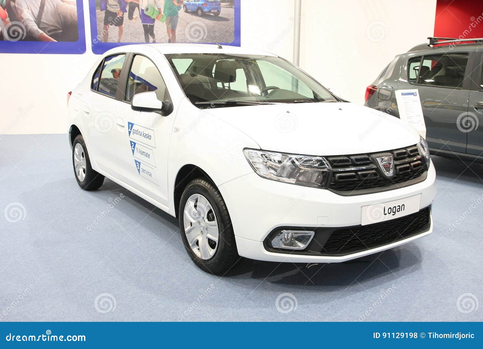 Dacia an BelgradCar Show redaktionelles stockfoto. Bild von transport