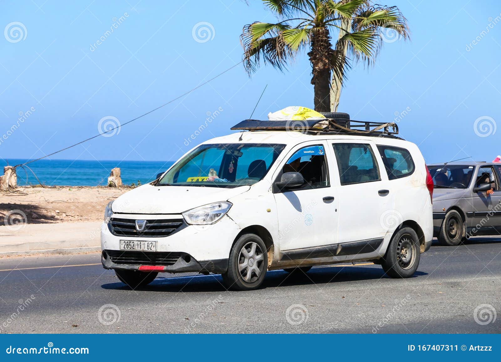 Dacia Lodgy editorial photo. Image of renault, service - 167407311