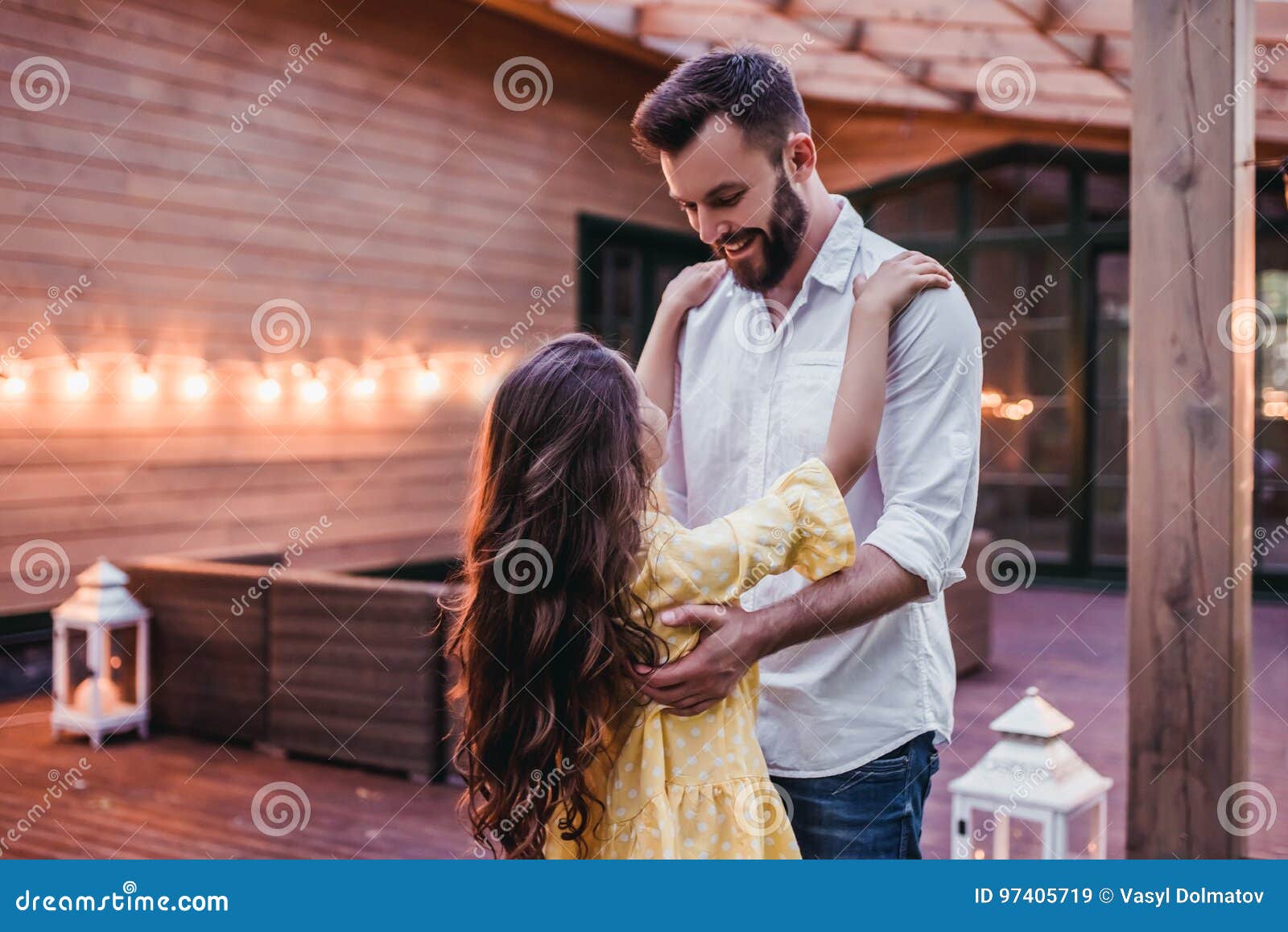 dad with daughter