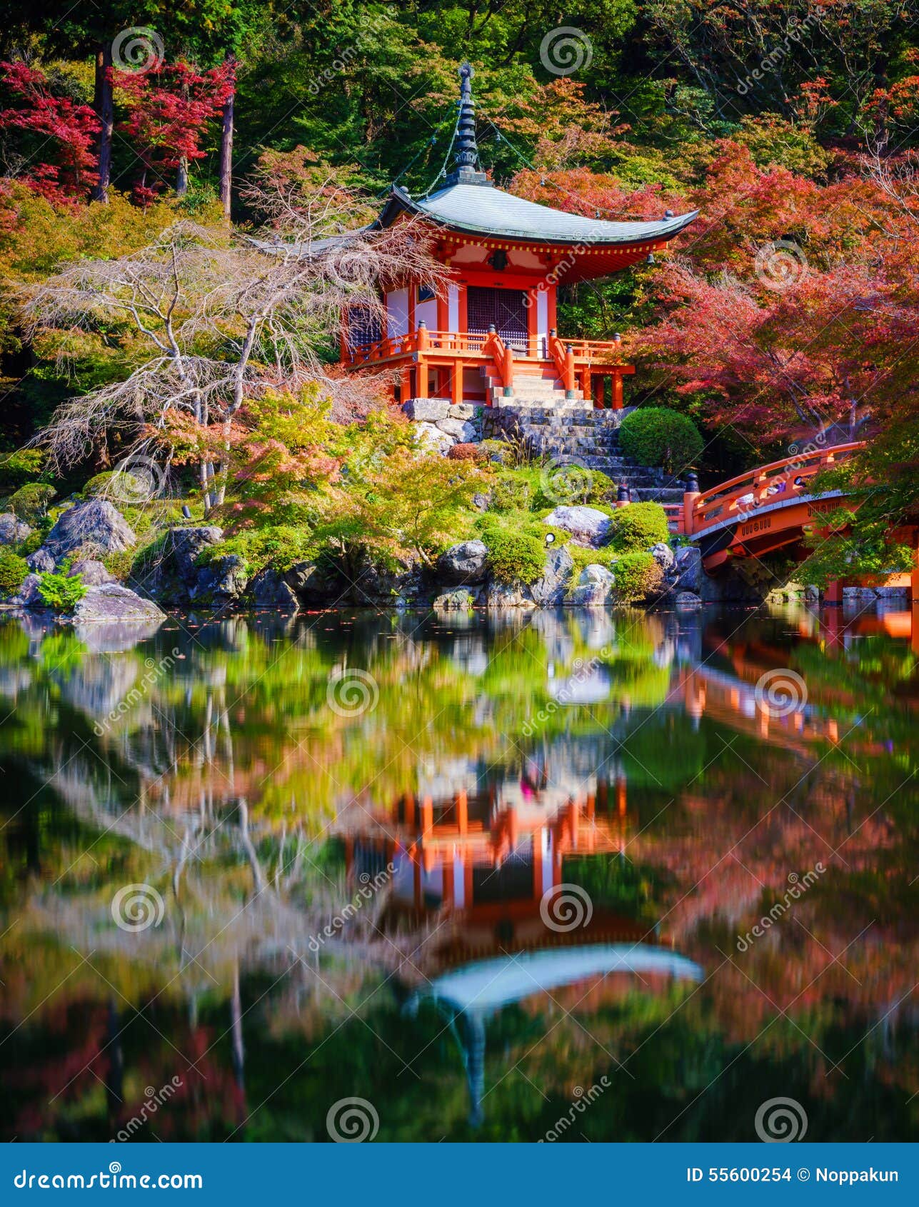 Daigoji寺庙，京都，日本. Daigoji寺庙在秋天，京都，日本