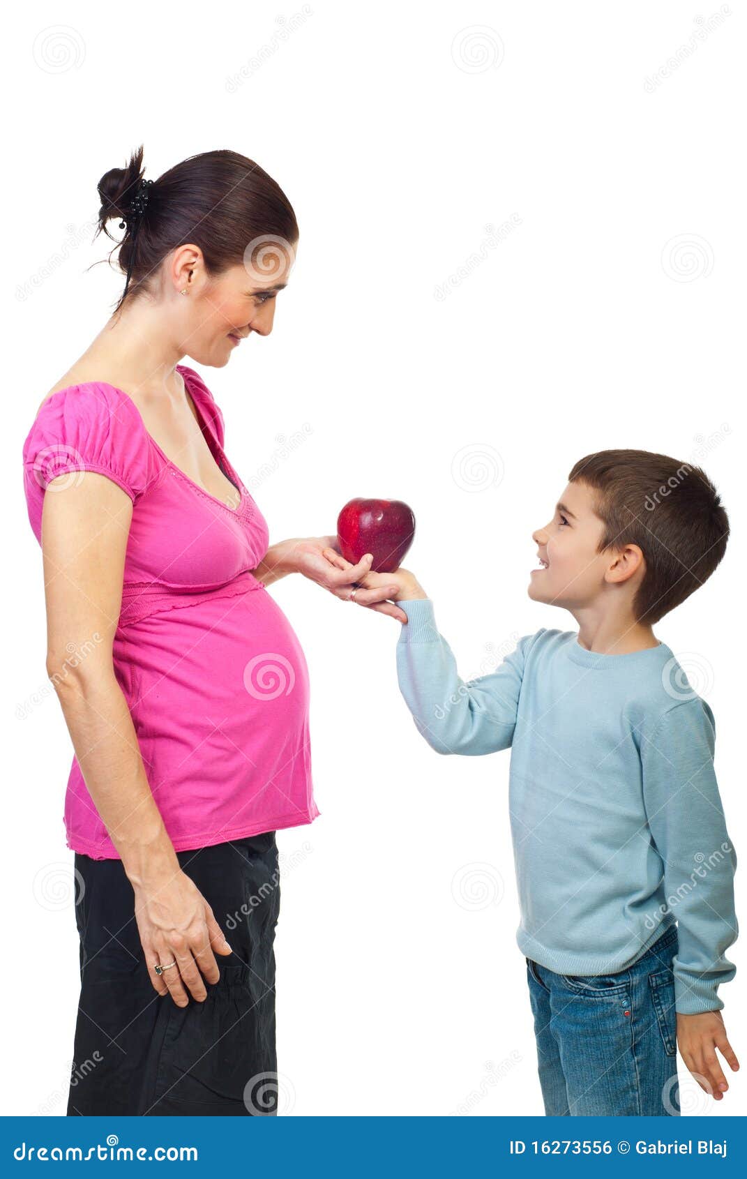 Мама дай яблоко