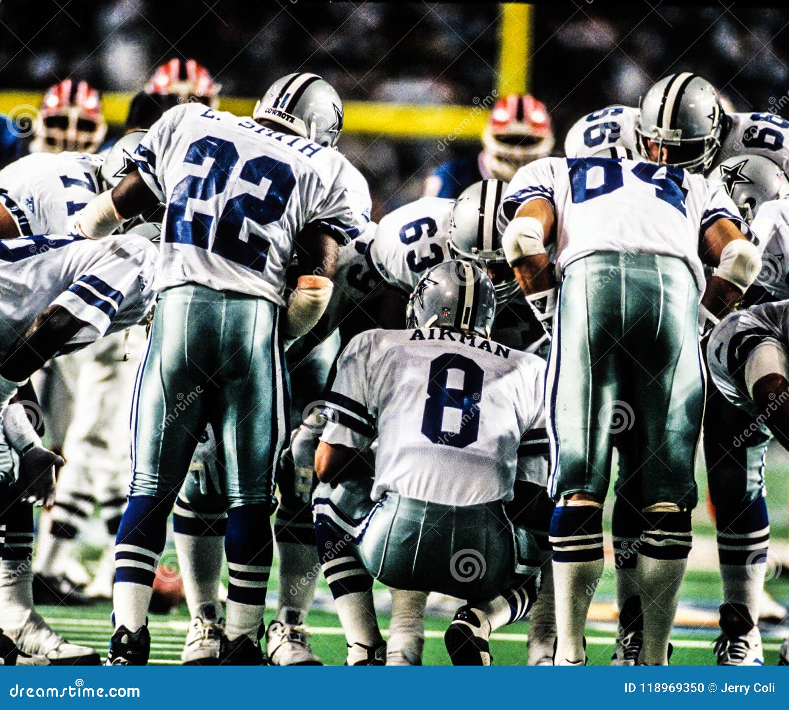 Dallas Cowboys Huddle editorial image. Image of legendary - 118969350