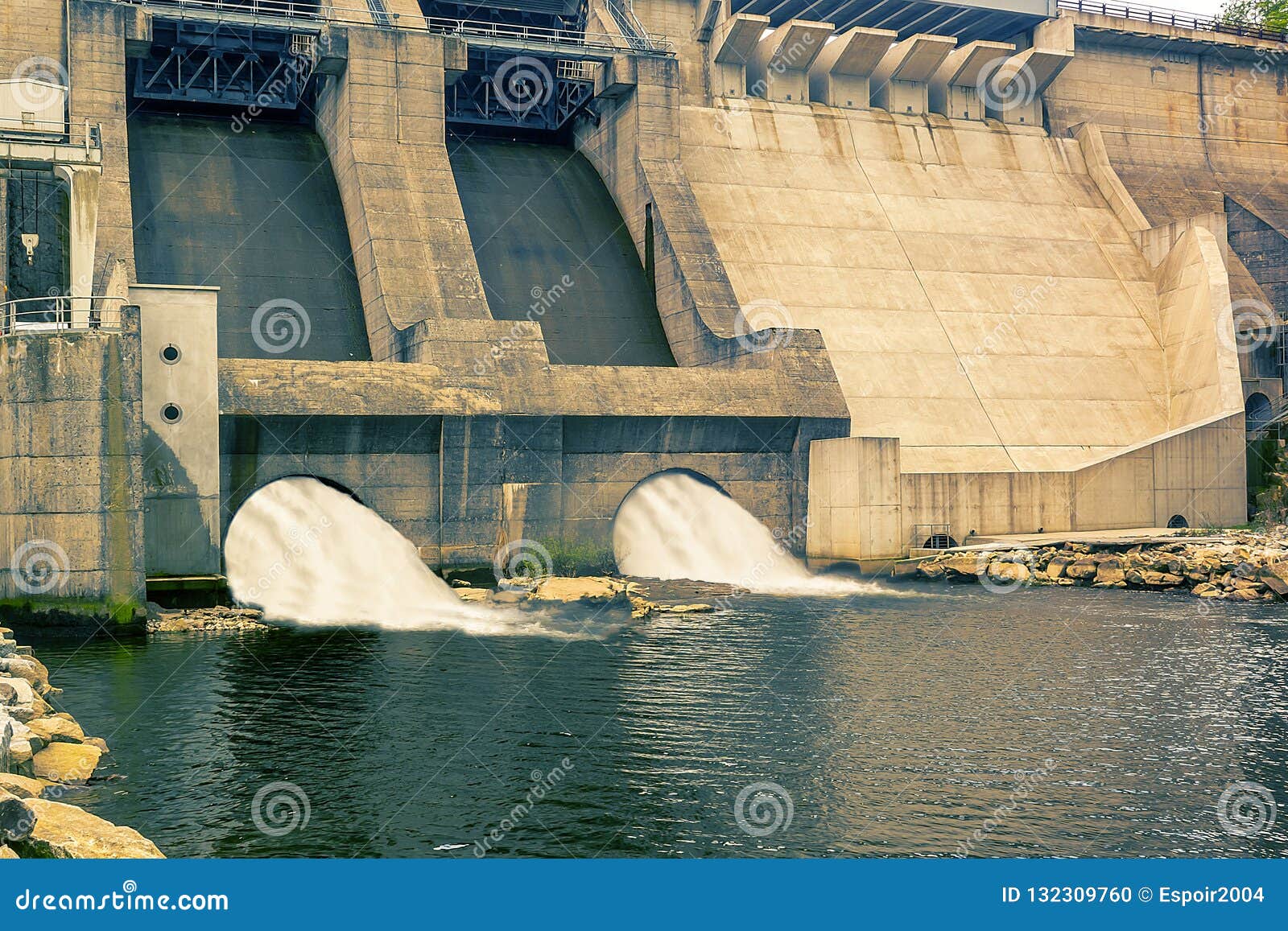 hydro dam turbine