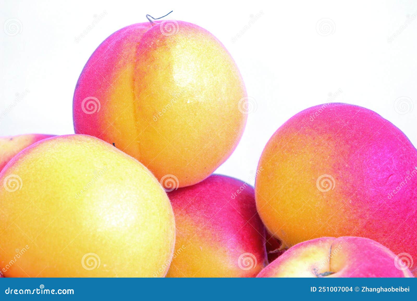 Damasco Fruta Royalty-Free Images, Stock Photos & Pictures