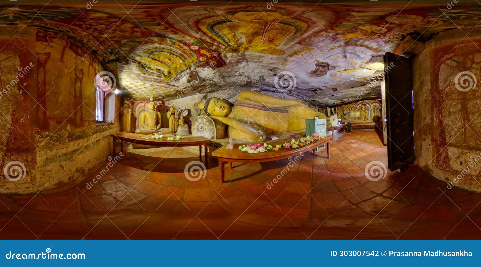 dambulla cave art in sri lanka