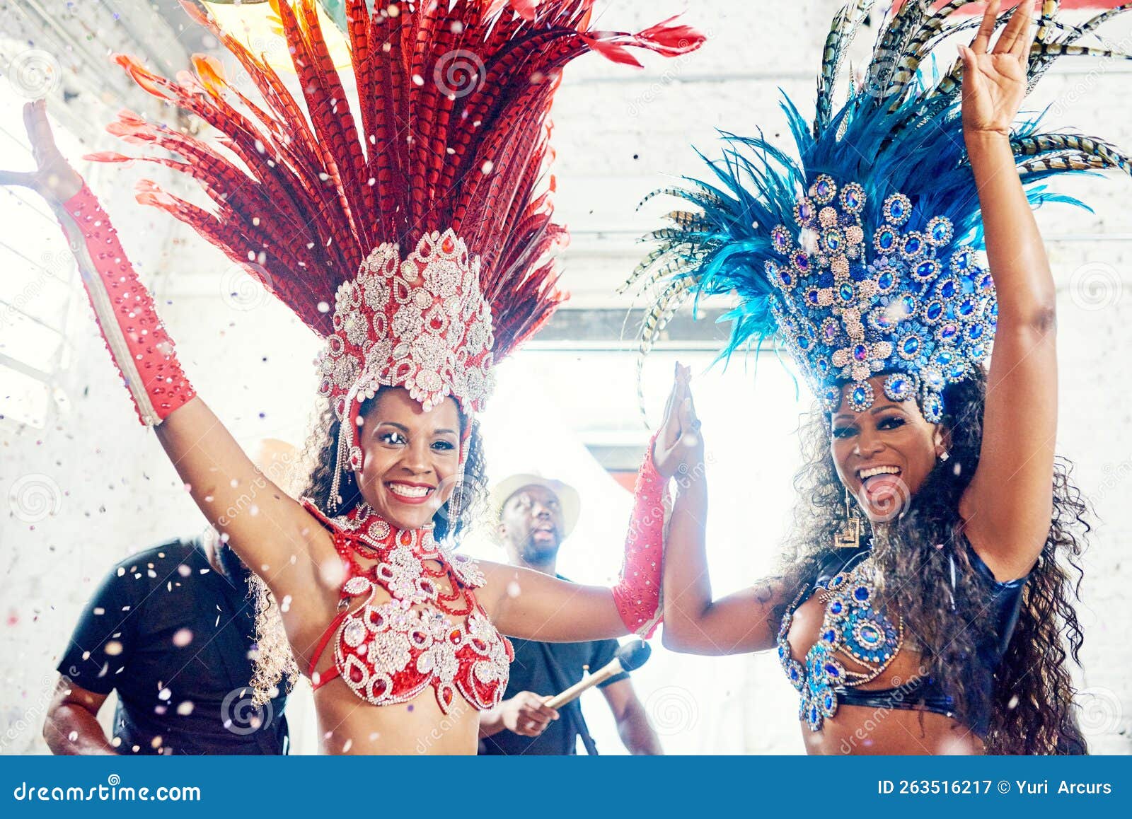 Dança De Samba E Carnaval No Brasil Para Festival De Música No Rio De  Janeiro Ou Festa De Cultura Brasileira Imagem de Stock - Imagem de cultura,  lifestyle: 263516217