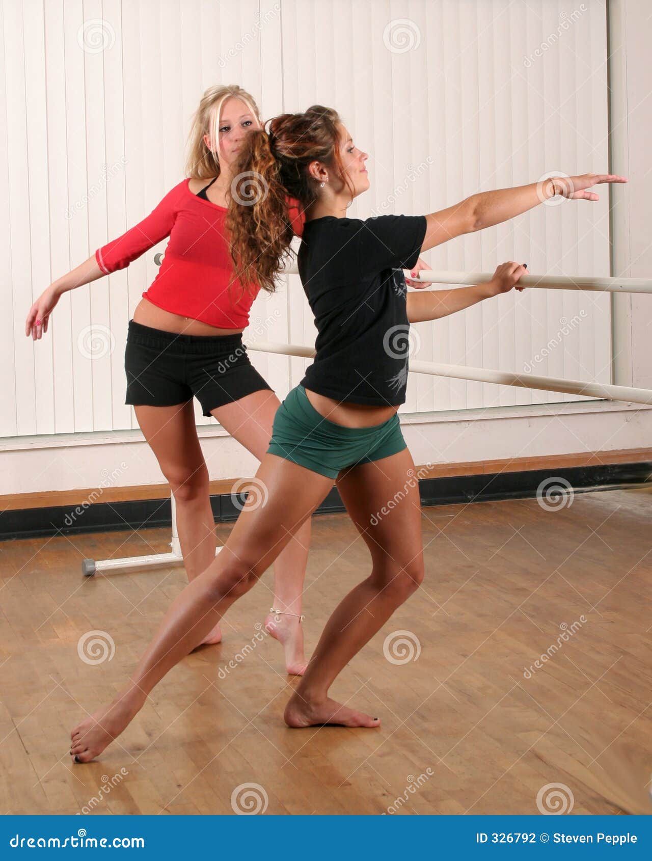 Teen Girls Dance