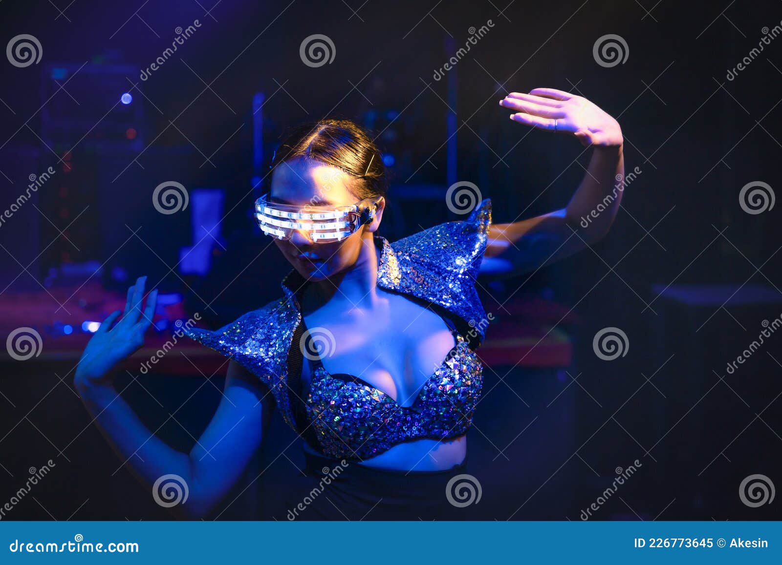 Dancersshowing Techno Dance Performance In Disco And Nightclub Stock Image Image Of Light