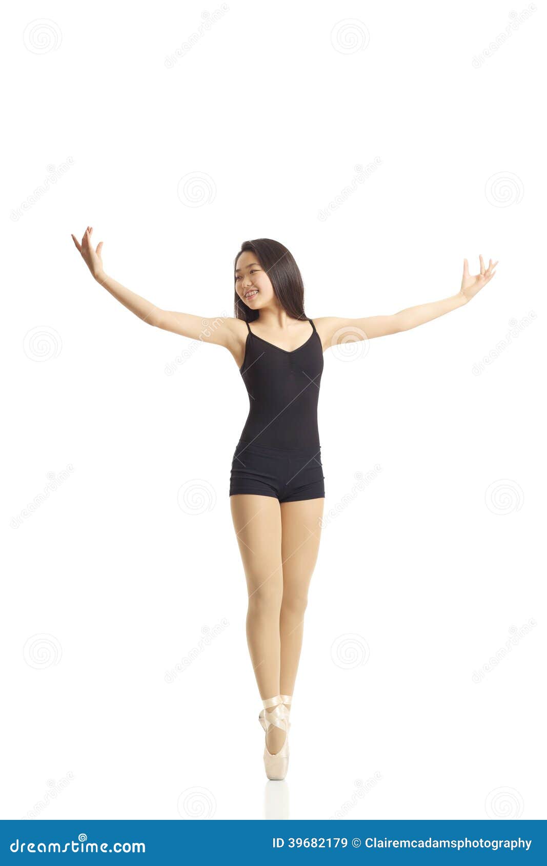 Dancer Posing En Pointe Hands Out Stock Image Image Of Shoes Happy 39682179