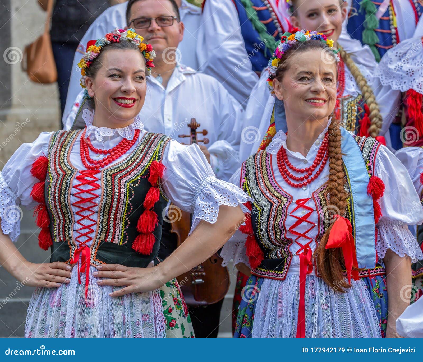 Dancers from Poland in Traditional Costume Editorial Stock Image ...