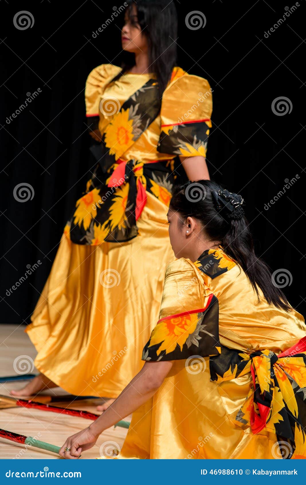 Dancers Tinikling Filipino Tradition Editorial Image