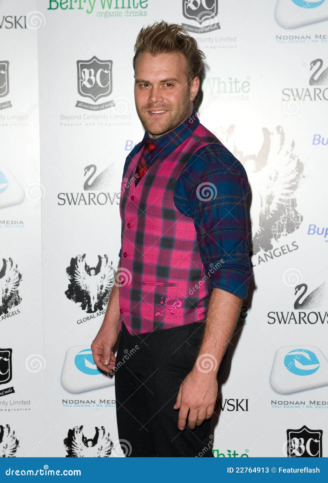 Daniel Bedingfield editorial stock photo. Image of global - 22764913