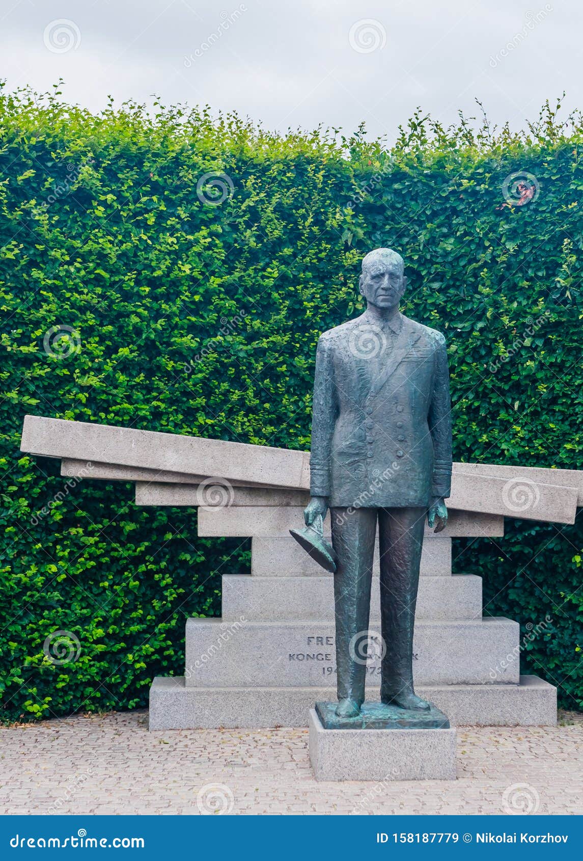 View of Danish King Frederik 9th Statue, Copenhagen, Zealand, Denmark ...