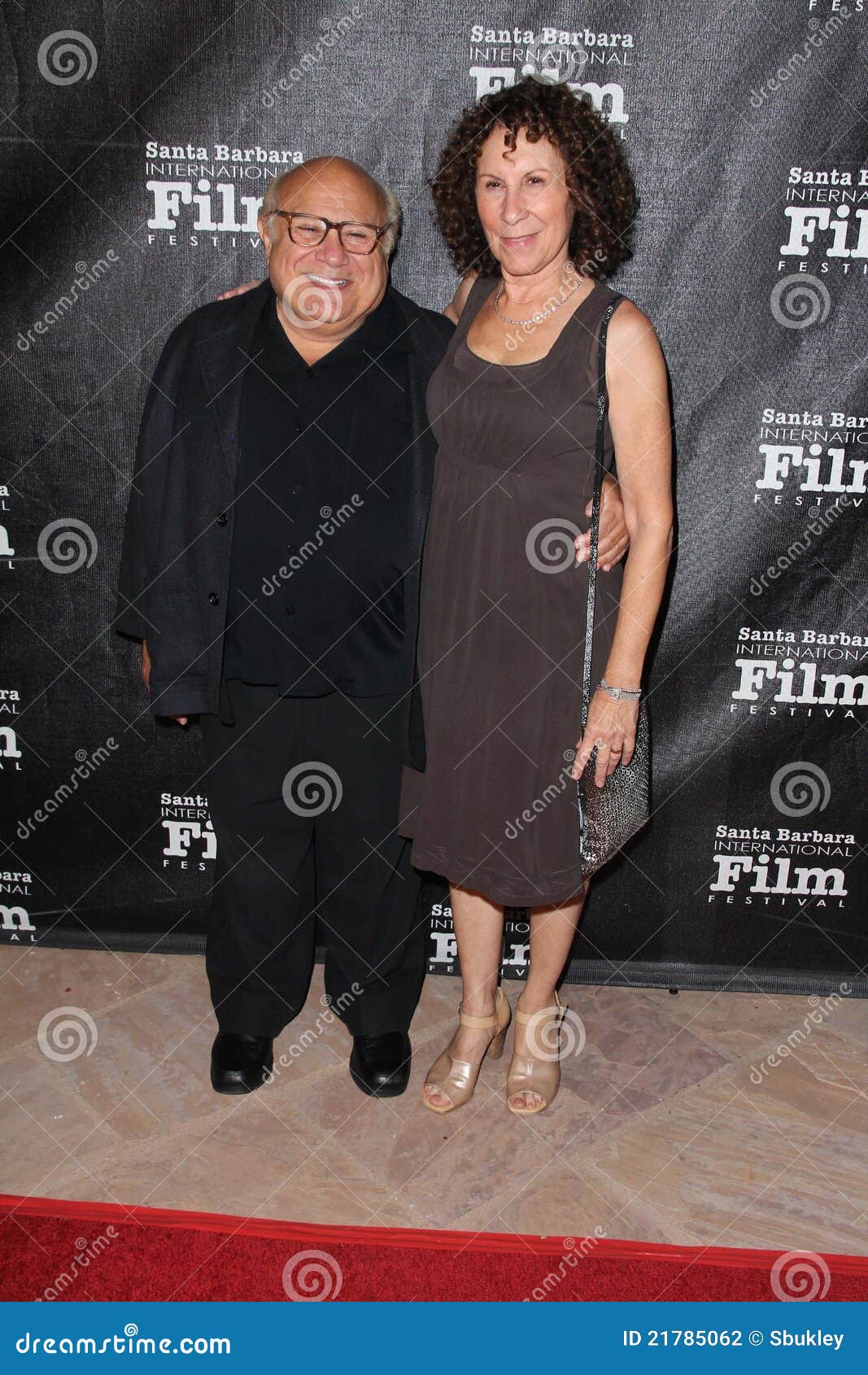 17 Danny Devito \u0026 Family Royalty-Free Images, Stock Photos \u0026 Pictures |  Shutterstock, image size:1067x1690