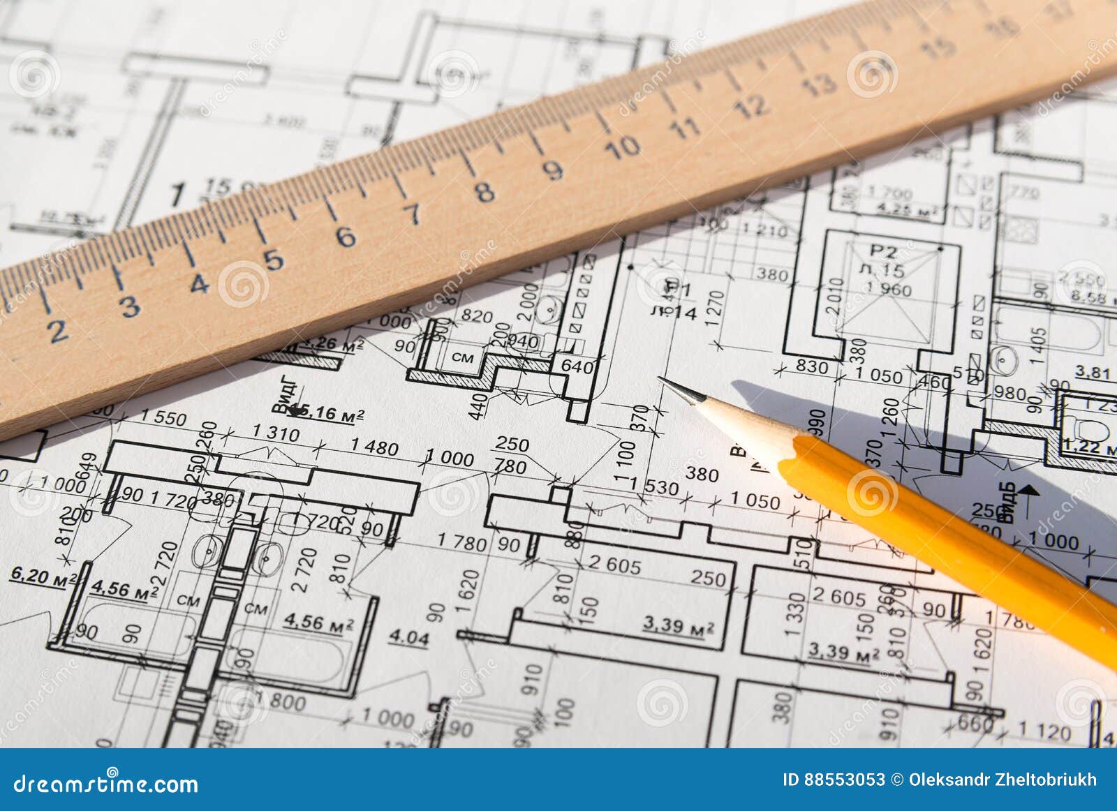 Чертеж карандашом. Карандаши для черчения. Чертеж с карандашом и линейкой. Фон чертежи карандаш