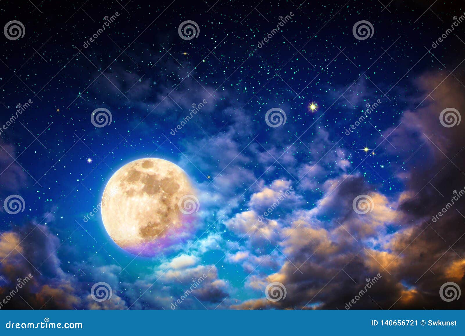 Cảm nhận sự lãng mạn và đầy thơ mộng của bức ảnh Bầu trời đêm tối với sao, đám mây lớn và trăng tròn. Bạn sẽ được ngắm nhìn những ngôi sao sáng lấp lánh, những đám mây lớn trôi dạt và một chiếc trăng tròn và rực rỡ.