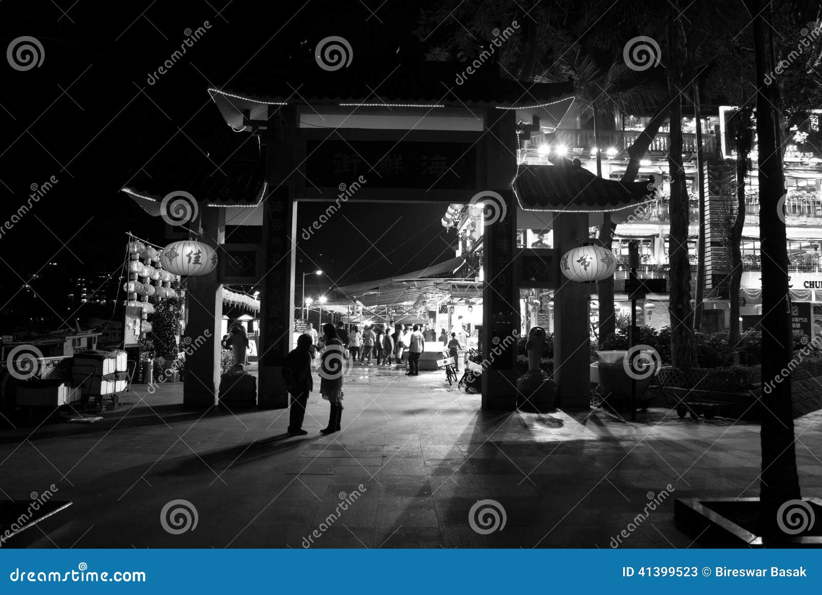 Das Licht und der Schatten. Hong Kong-Nachtzeit