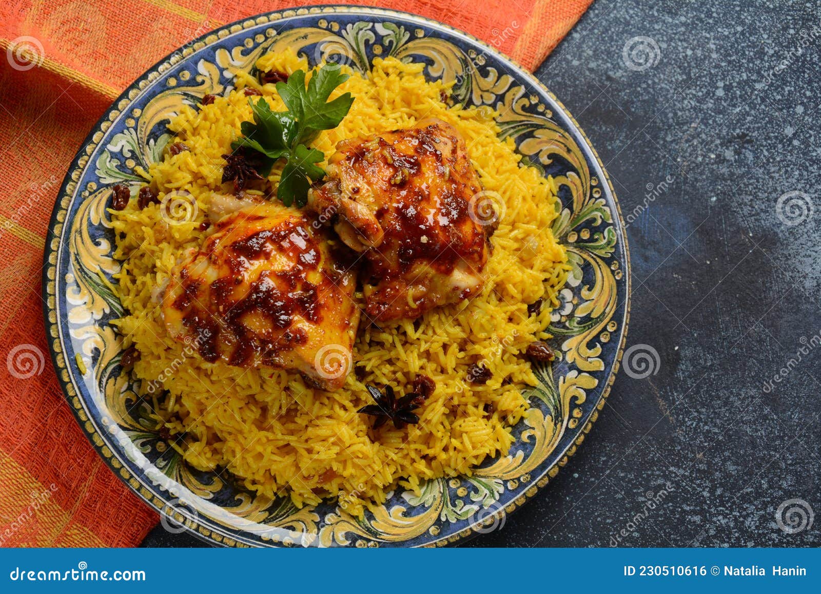 Das Nationale Saudi-arabische Gericht Huhn Kabsa Mit Geröstetem ...