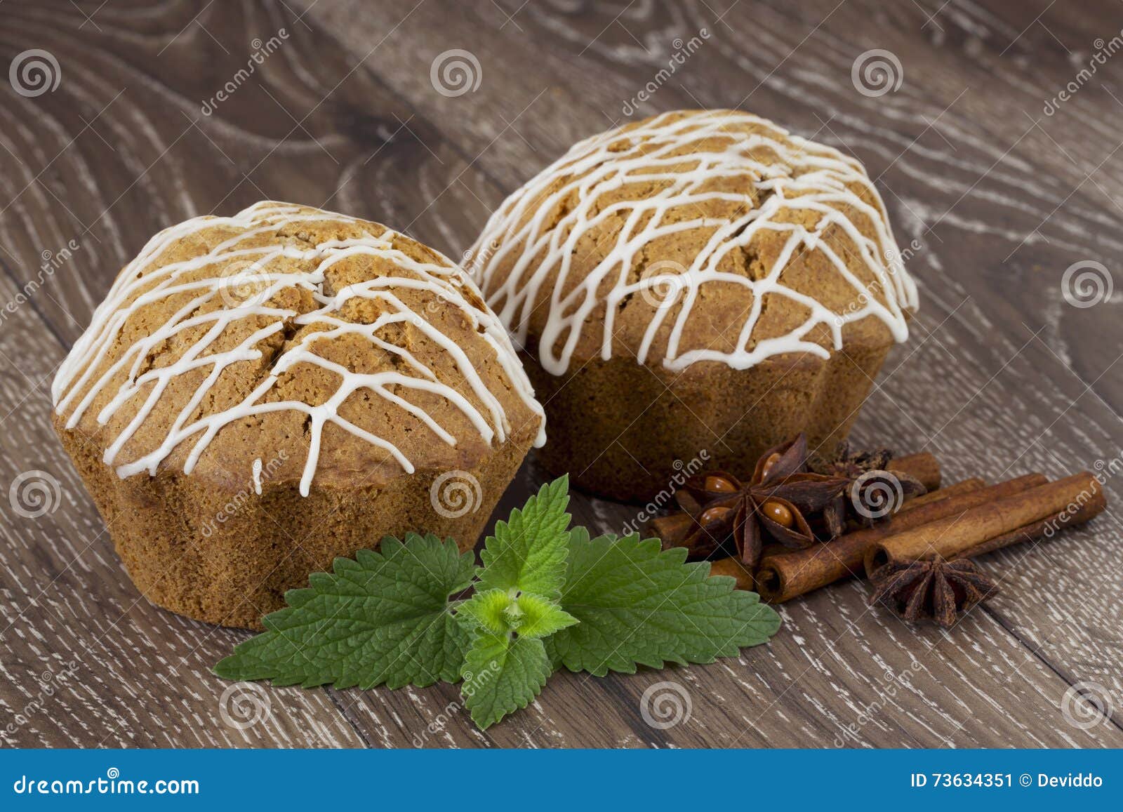 Das süße Muffin stockbild. Bild von köstlich, glasur 73634351