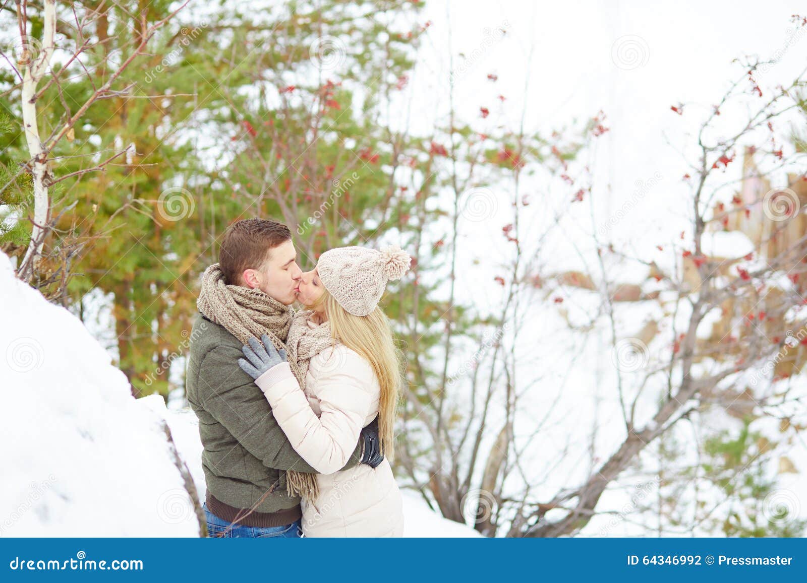 Should You Kiss On The First Date? 10 Women Share Their Take