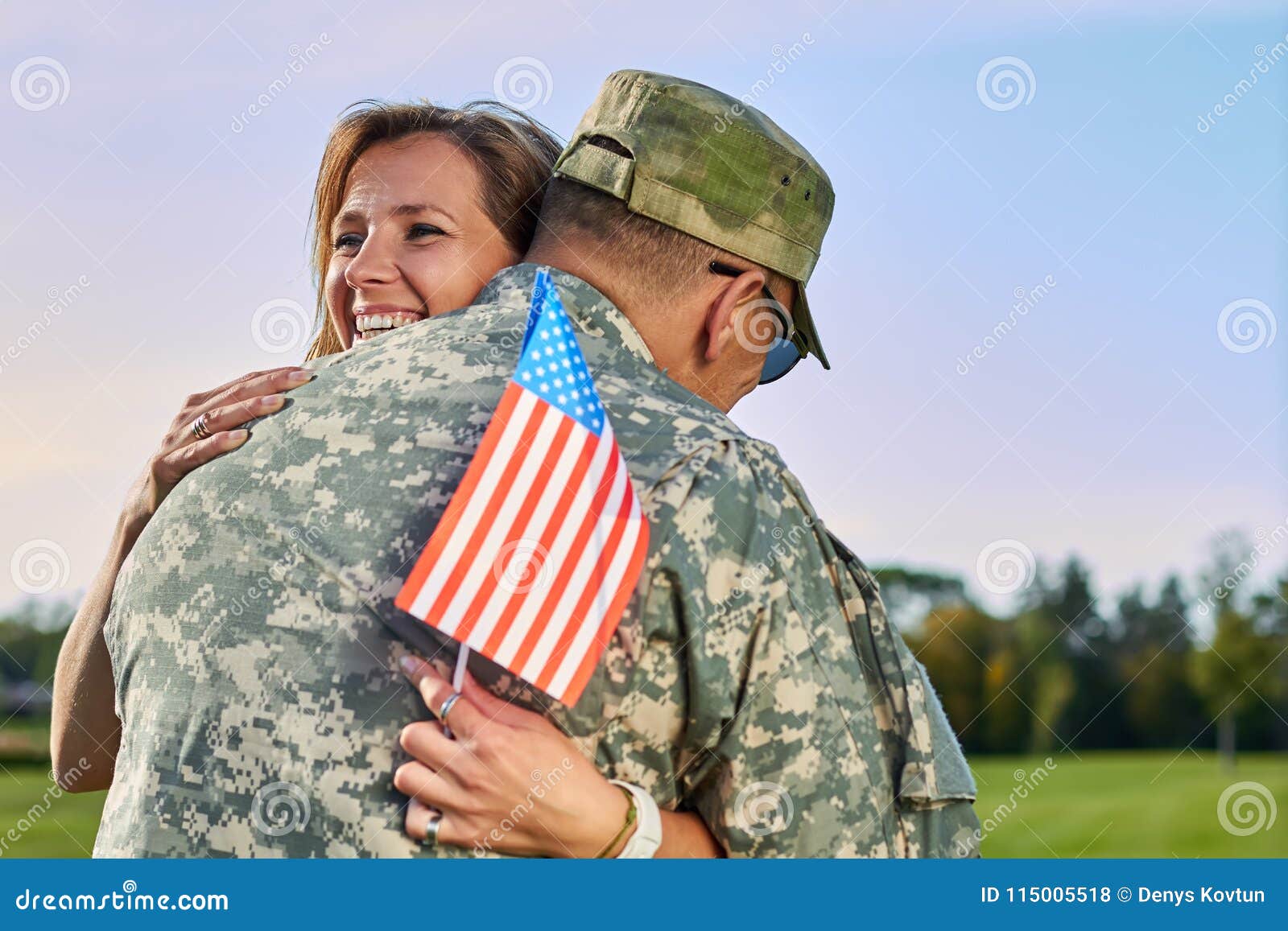 wifey welcoming home young soldier