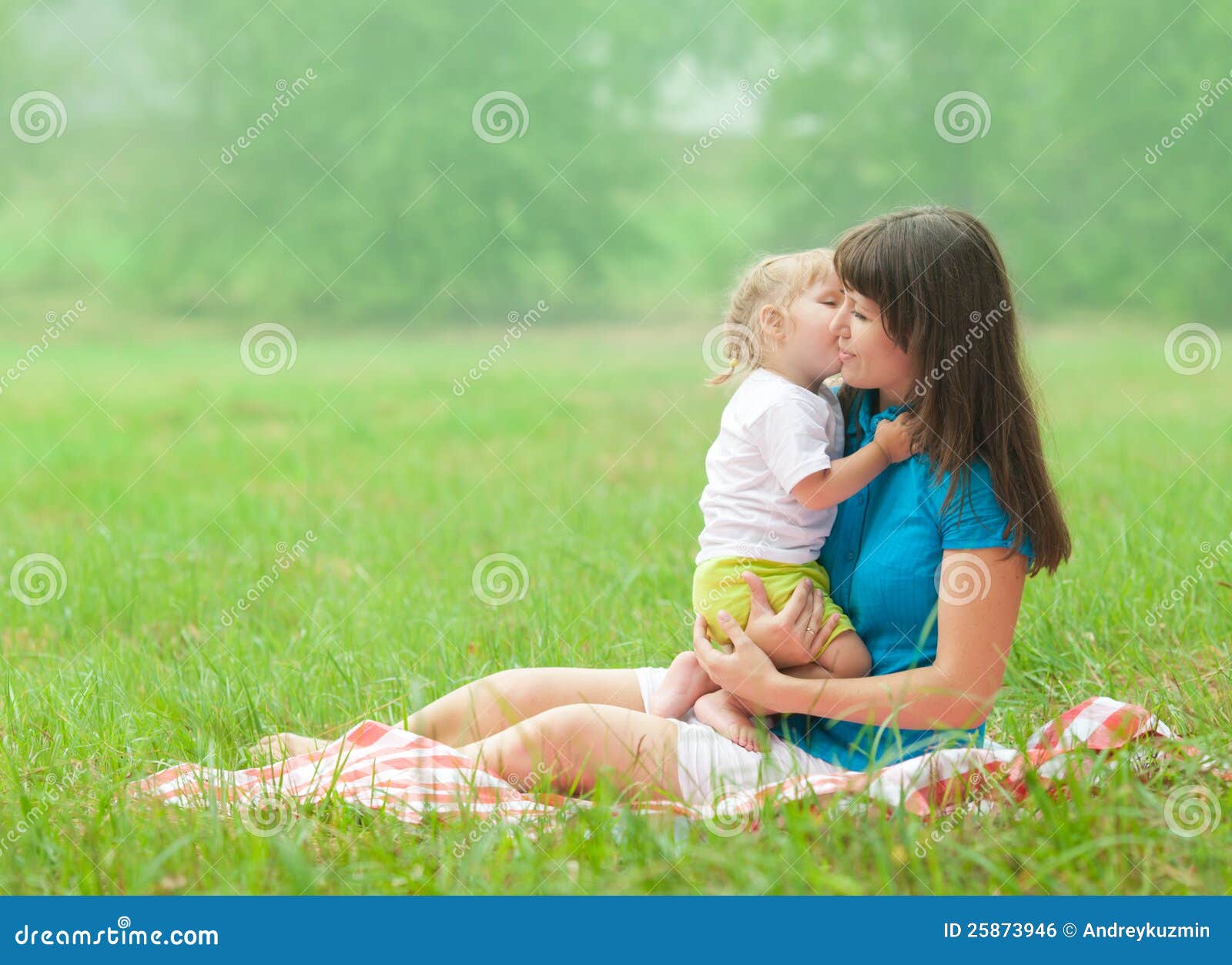 Mother Daughter Lesbian Kiss Telegraph