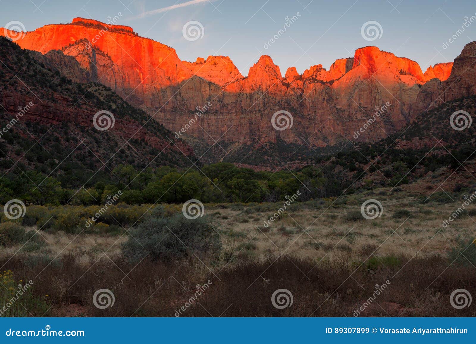 Dawn At Towers Of The Virgin Zion National Park Utah Stock Image