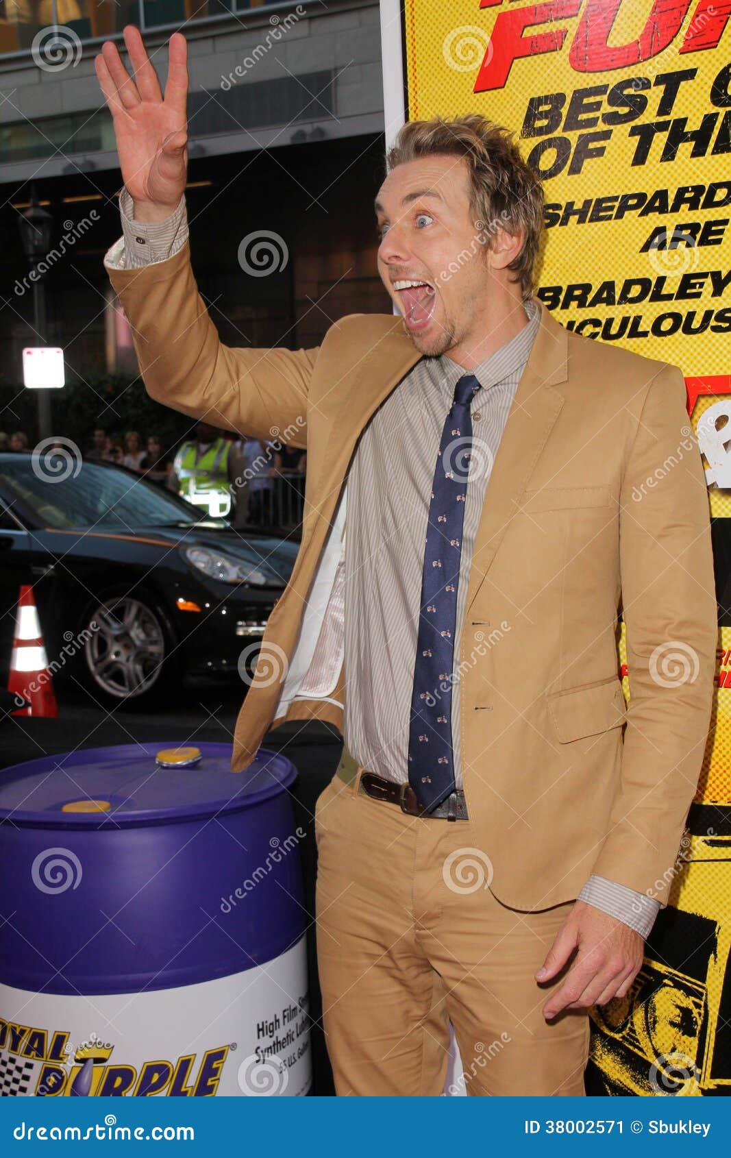 Dax Shepard editorial photo. Image of angeles, cinemas - 38002571