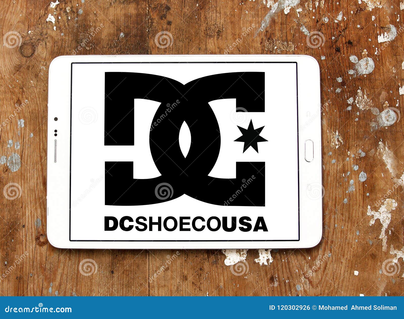 DC Shoes Clothing Logo Photo - Image of fashion, american: 120302926