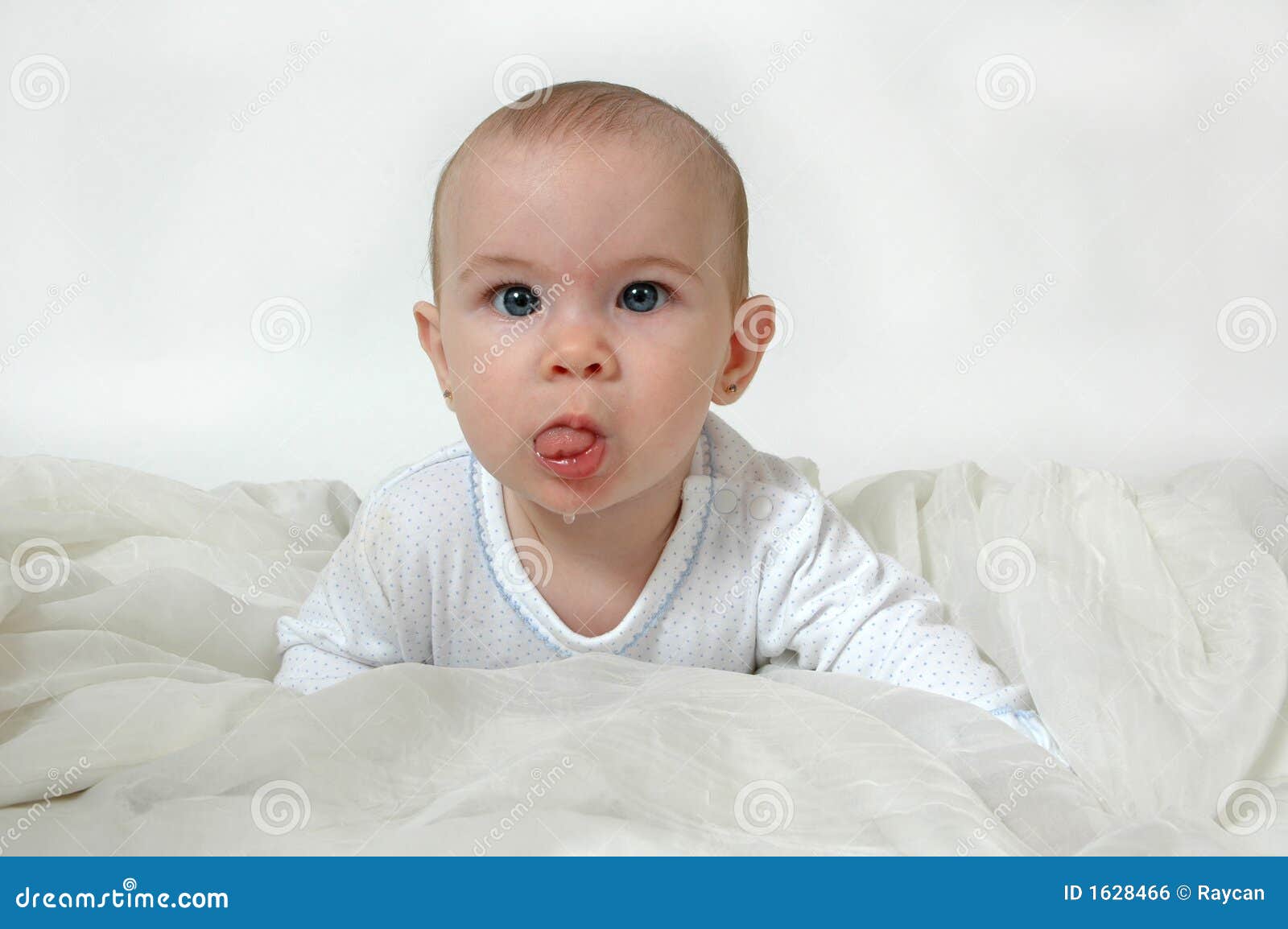 De Baby Kwijlt Stock Foto Afbeelding Bestaande Uit Drool 1628466